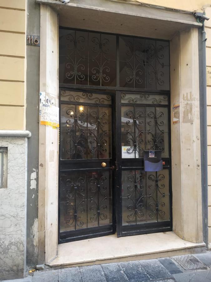 Affittacamere Casa D'avalos Napoli